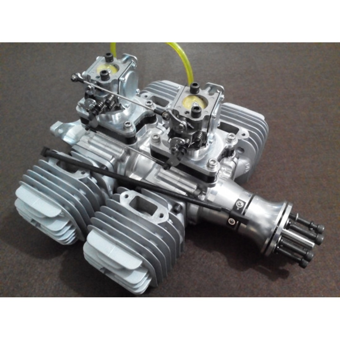 Двойной двигатель. DLE 170cc двигатель. B232 двигатель. Engine Gas 170cc. D29p-232 двигатель.